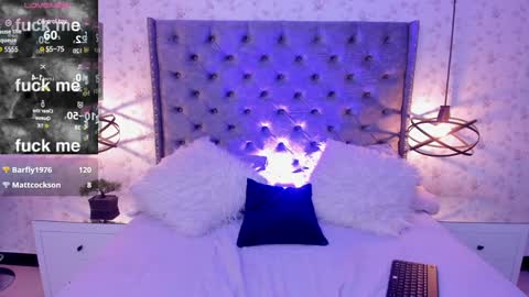 Snapshot of miawinx chatting on 12.13.24 Mia winx online show from 12.13.24