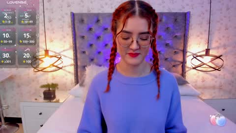 Snapshot of miawinx chatting on 01.29.25 Mia winx online show from 01.29.25