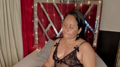 micaelahott_ online show from 01.11.26