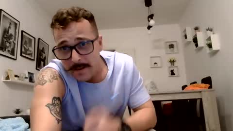 Snapshot of mich6921 chatting on 05.24.26 MILO MIAMI online show from 05.24.26