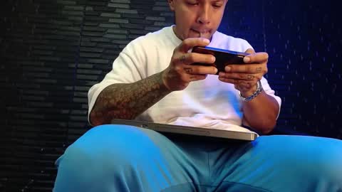 Michael Daviss online show from 03.10.25