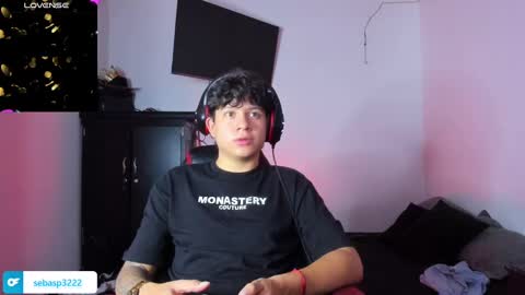 Snapshot of michael_kendall0 chatting on 01.21.25 michael independent model  online show from 01.21.25