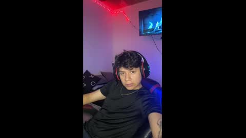 Snapshot of michael_kendall0 chatting on 01.30.25 michael independent model  online show from 01.30.25