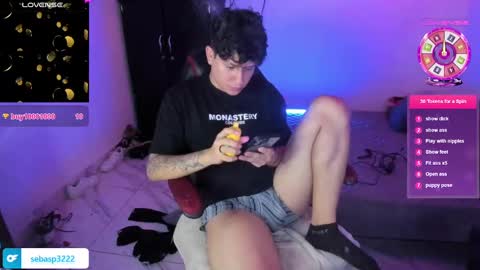 Snapshot of michael_kendall0 chatting on 02.11.25 michael independent model  online show from 02.11.25