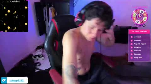 Snapshot of michael_kendall0 chatting on 02.14.25 michael independent model  online show from 02.14.25