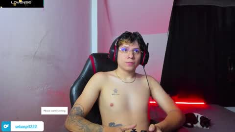 Snapshot of michael_kendall0 chatting on 11.03.25 michael independent model  online show from 11.03.25