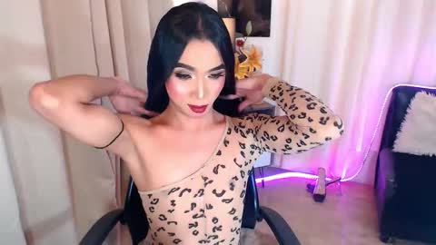 michaelagoddess online show from 11.19.25