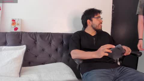 Snapshot of michelandchris chatting on 12.14.25 MichelandChris online show from 12.14.25