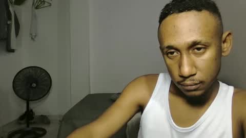 Snapshot of micheldelatorre69 chatting on 09.28.25 MichelandDavid online show from 09.28.25