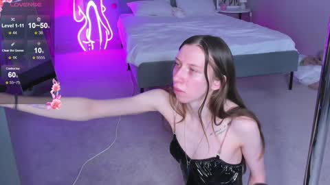 michele_mack online show from 02.24.25