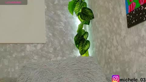 melannie   follow my new page online show from 11.29.25