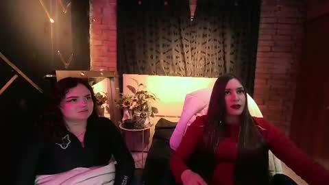 Snapshot of michell_h chatting on 06.18.26 Nani online show from 06.18.26