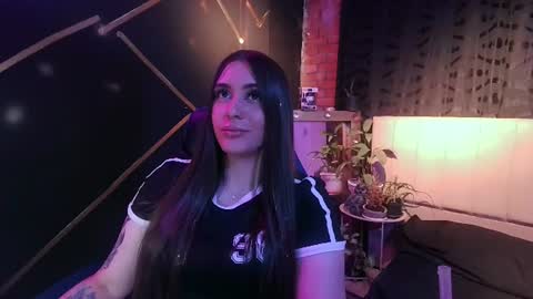 Snapshot of michell_h chatting on 07.16.26 Nani online show from 07.16.26