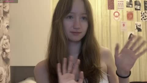 Snapshot of michelle_neely chatting on 10.26.25 michelle_neely online show from 10.26.25