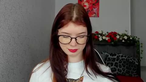 Snapshot of michelle_vasquez chatting on 06.11.26 Michelle online show from 06.11.26