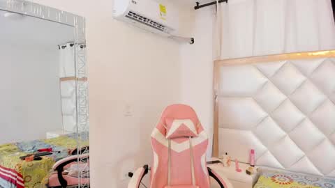 michelleblair1 online show from 04.18.26