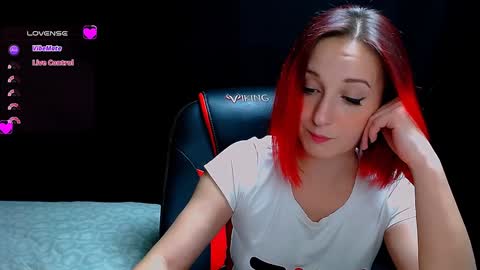 Snapshot of michelleevie chatting on 12.19.24 Agatha online show from 12.19.24