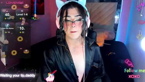 Snapshot of michellevanss22 chatting on 07.25.26 online show from 07.25.26
