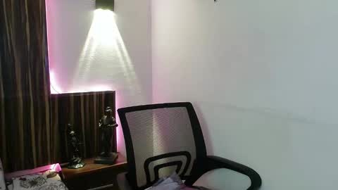 Snapshot of michellewhite_ chatting on 01.14.25 Michelle online show from 01.14.25