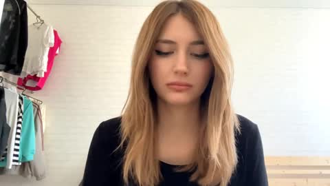 Jenny online show from 04.28.26