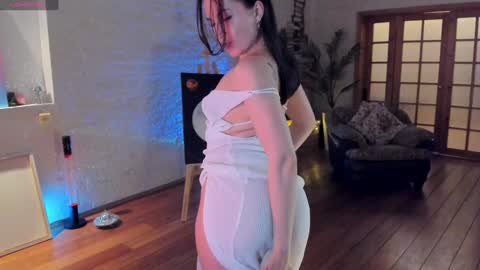 Snapshot of michi_souffl chatting on 02.01.25 Michi online show from 02.01.25