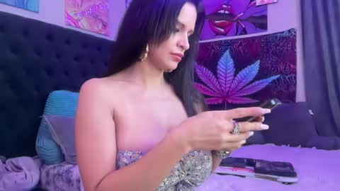 Snapshot of micielo87 chatting on 02.08.25 Skye online show from 02.08.25