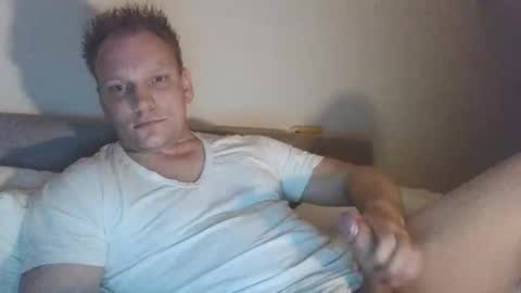 Snapshot of mickkxl chatting on 01.16.25 mickkxl online show from 01.16.25