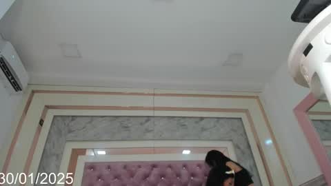 Sam-Emyli online show from 01.31.25