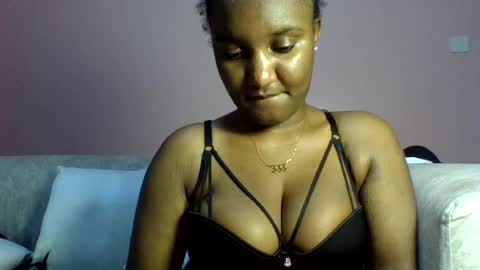 Snapshot of midnight_sexy chatting on 06.30.26 midnight_sexy online show from 06.30.26