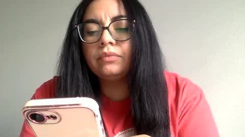 Snapshot of midnightbruja111 chatting on 04.08.26 midnightbruja111 online show from 04.08.26