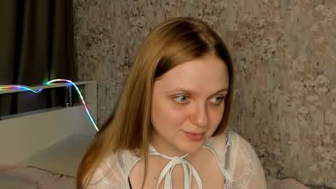 Snapshot of midnightfable chatting on 07.25.26 midnightfable online show from 07.25.26