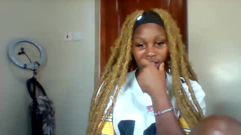 midnightt_tease online show from 09.17.25