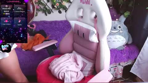 Midori 7u7 online show from 01.27.25