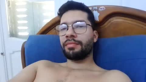 Snapshot of midoumas1 chatting on 02.02.25 Sam online show from 02.02.25