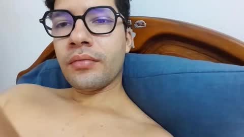 Snapshot of midoumas1 chatting on 11.16.25 Sam online show from 11.16.25