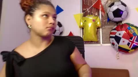 Snapshot of miel_alisha chatting on 06.17.26 miel online show from 06.17.26