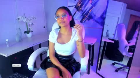 Snapshot of miel_ambar chatting on 04.27.26 miel_ambar online show from 04.27.26