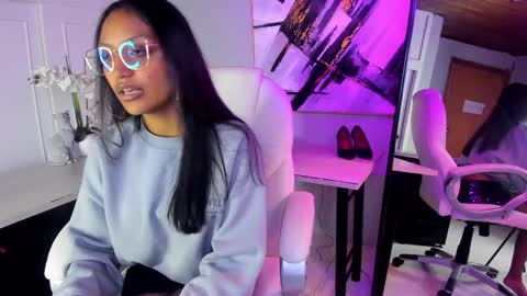 Snapshot of miel_ambar chatting on 04.29.26 miel_ambar online show from 04.29.26