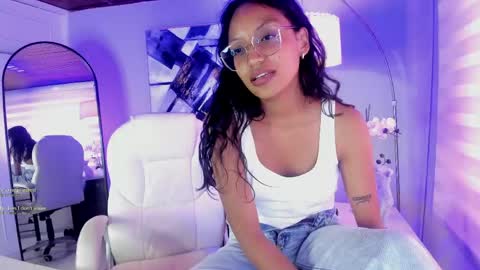 Snapshot of miel_ambar chatting on 05.11.26 miel_ambar online show from 05.11.26