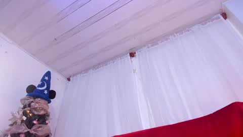 Snapshot of miel_gomez chatting on 12.29.24 miel_gomez online show from 12.29.24