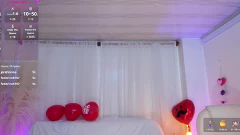 Snapshot of miel_gomez chatting on 02.15.25 miel_gomez online show from 02.15.25