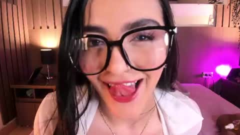 Snapshot of miel_gomez chatting on 07.28.26 miel_gomez online show from 07.28.26
