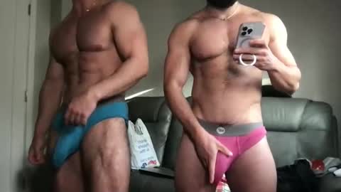 Snapshot of mightbesterling chatting on 11.30.25 mightbesterling online show from 11.30.25