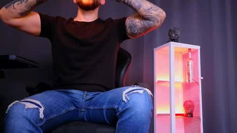 MightyAaron online show from 02.11.25