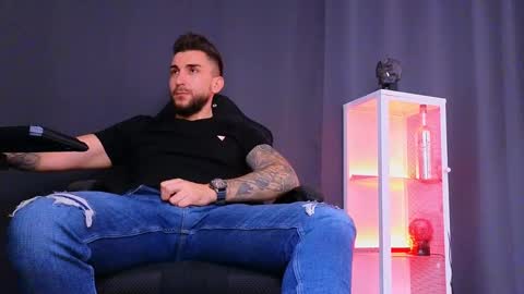 MightyAaron online show from 02.17.25