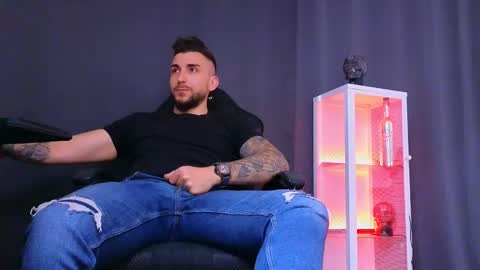 MightyAaron online show from 02.20.25