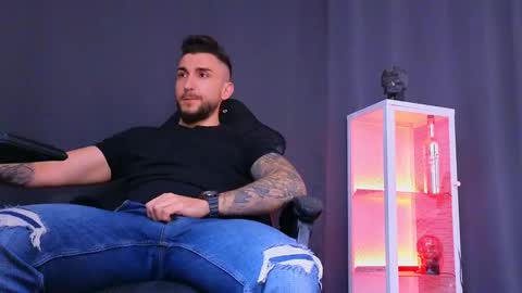 MightyAaron online show from 02.20.25