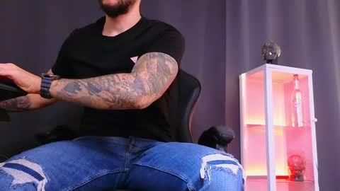 MightyAaron online show from 02.24.25