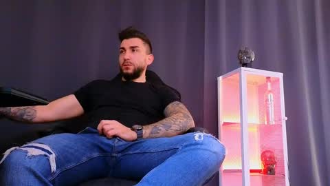 MightyAaron online show from 03.08.25