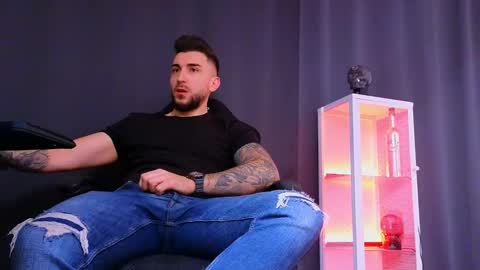 MightyAaron online show from 03.12.25